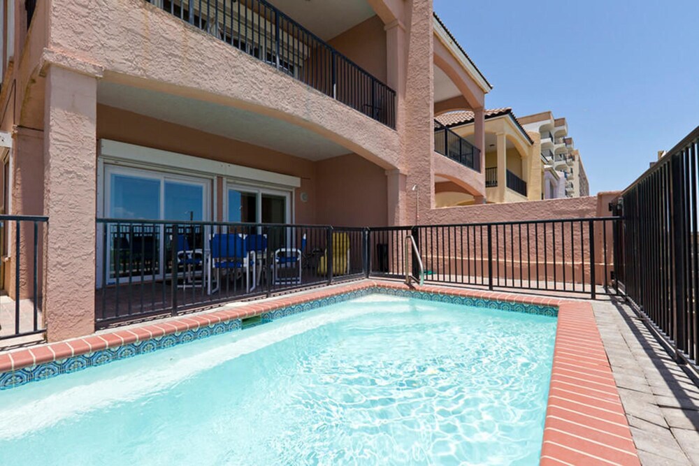 Mi Casa es Su Casa Townhouse 5508 — 4-Star Luxury Hotel in South Padre Island, United States