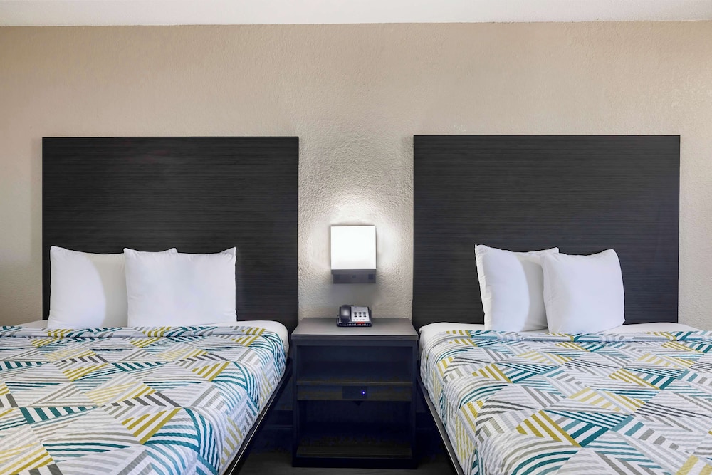 Motel6 Lake Charles LA - photo 11