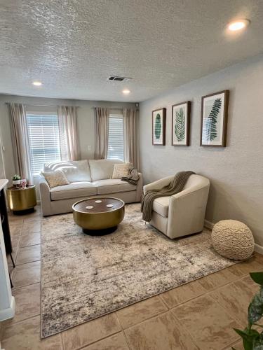 Beautiful Bungalow — 4-Star Luxury Hotel in Orlando, United States