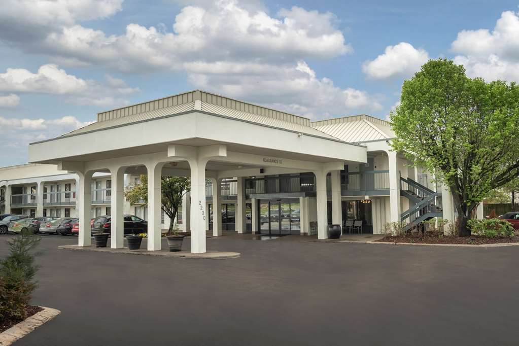 Baymont by Wyndham Murfreesboro - photo 2