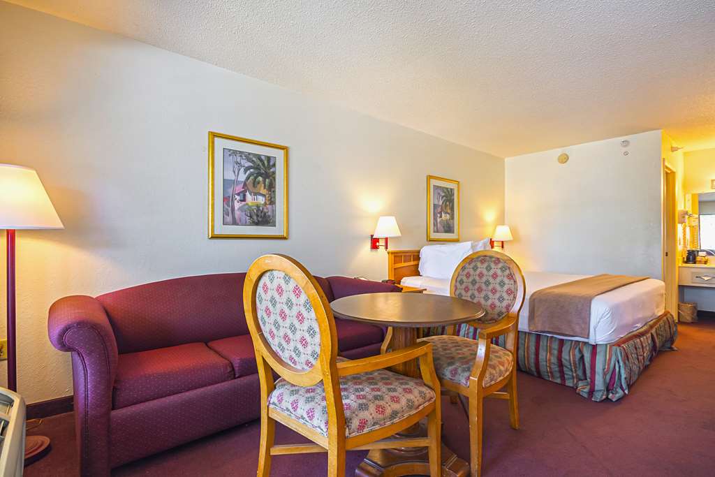Americas Best Value Inn & Suites Melbourne - photo 12