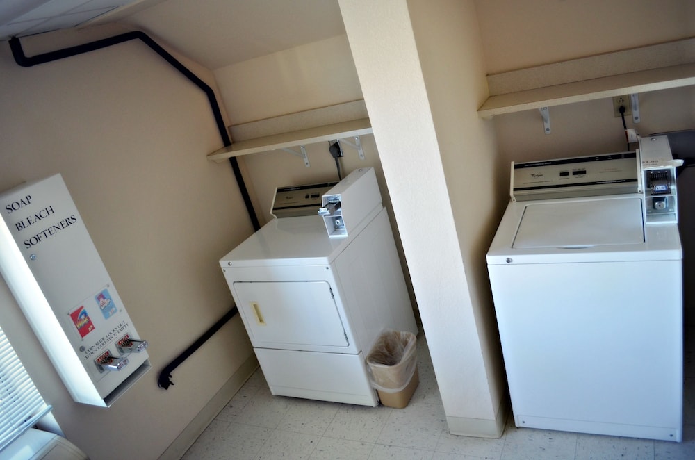 Fossil Creek Hotel And Suites - photo 28