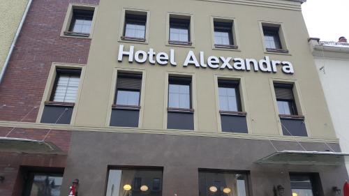 Alexandra — hotel in Olesno