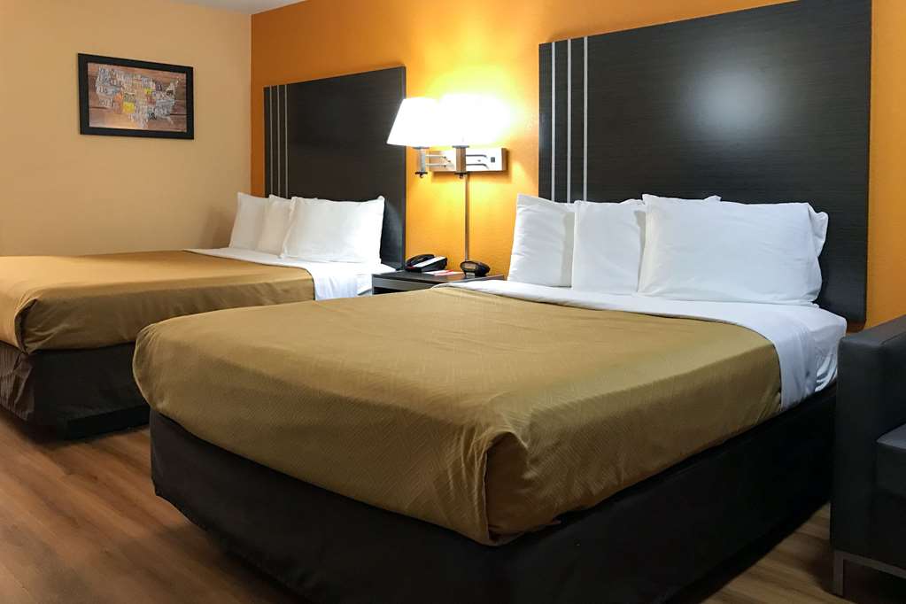 Econo Lodge Purcell - photo 9