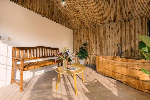 Hi Home HanoiCenter Big Group 4BRs 2mins to HoanKiem Lake — 4-Star Luxury Hotel in Hanoi, Vietnam