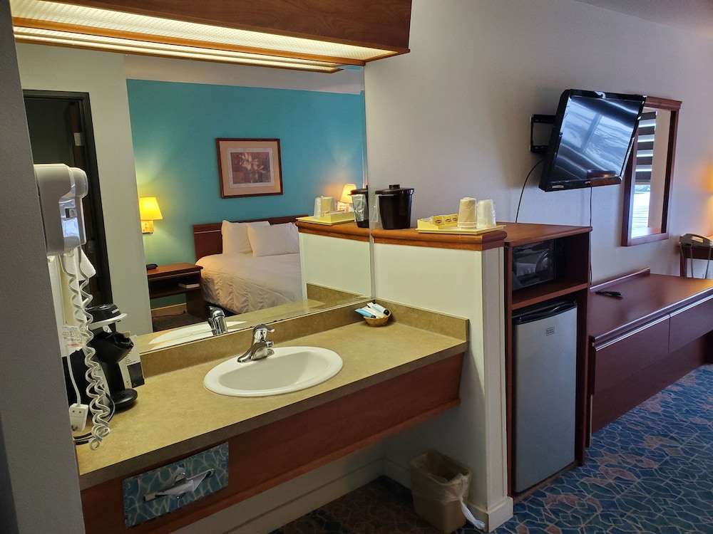 Omak Inn - photo 15