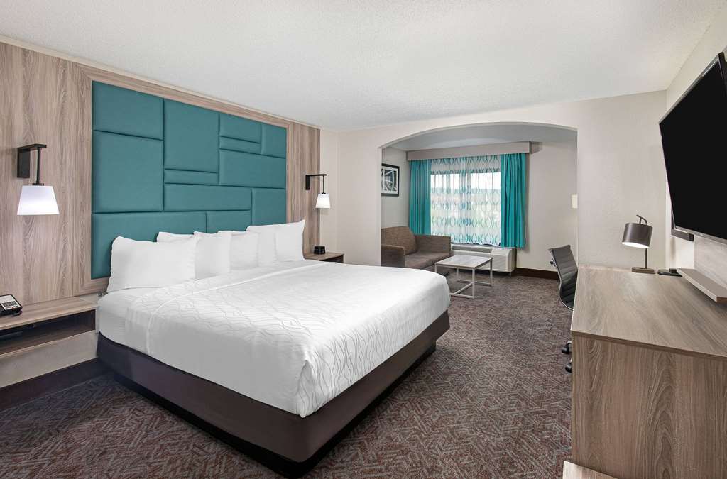 La Quinta Inn by Wyndham Pigeon Forge Dollywood - photo 14