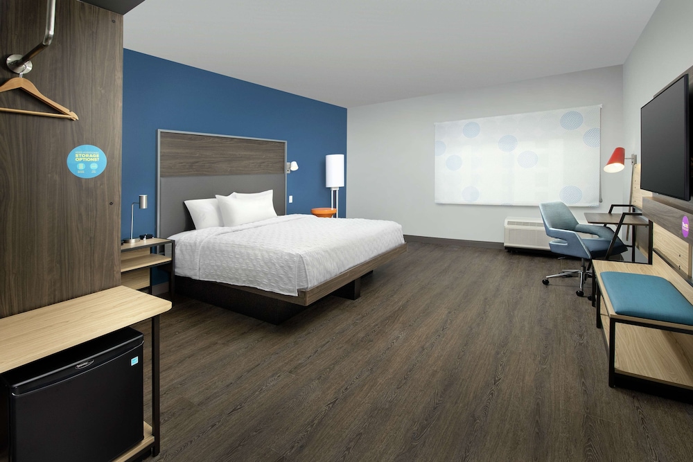 Tru by Hilton Denver Airport Tower Road - photo 10