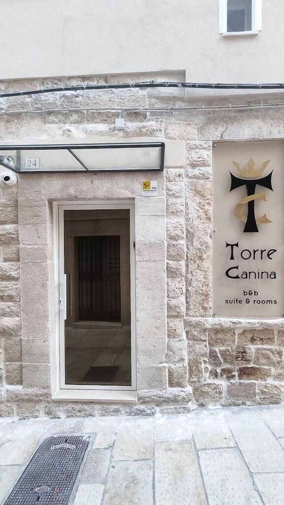 Torre Canina Suite & Rooms — 4-Star Luxury Hotel in Trani, Italy
