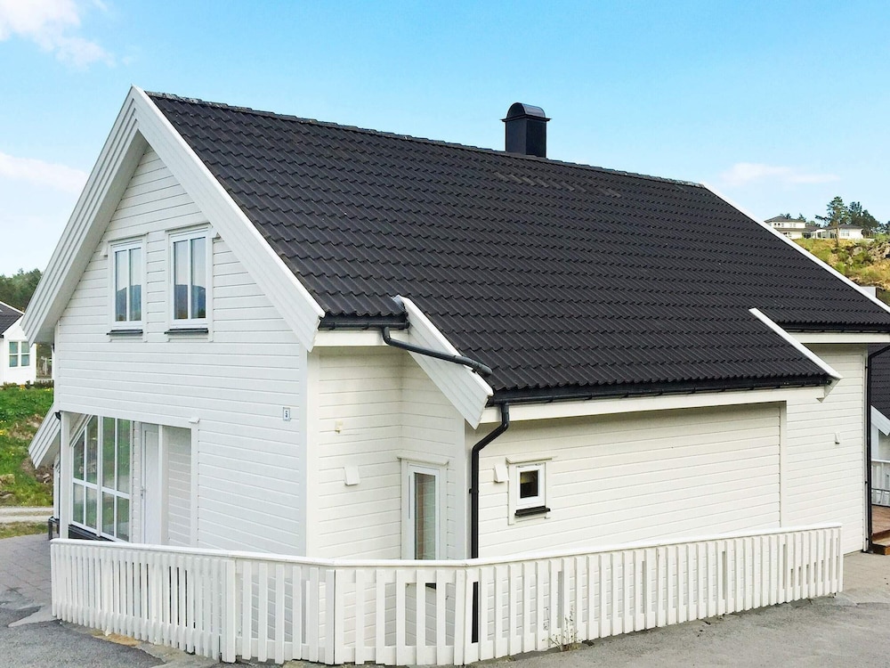 Holiday Home In Auklandshamn 18125280 — Sveio