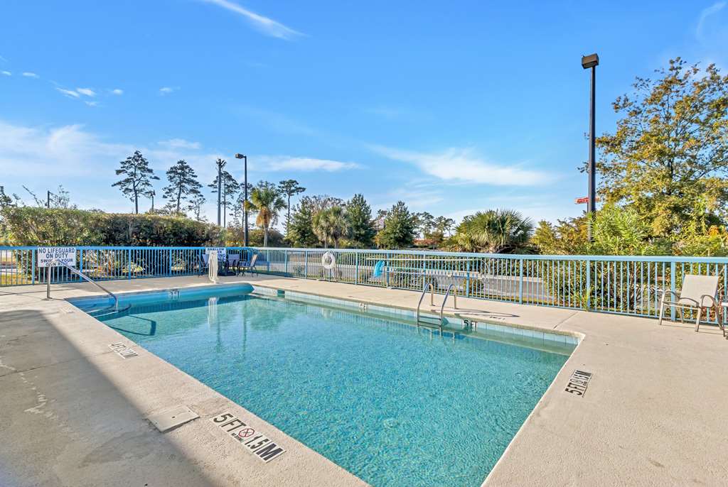 Baymont by Wyndham North Myrtle Beach - photo 9