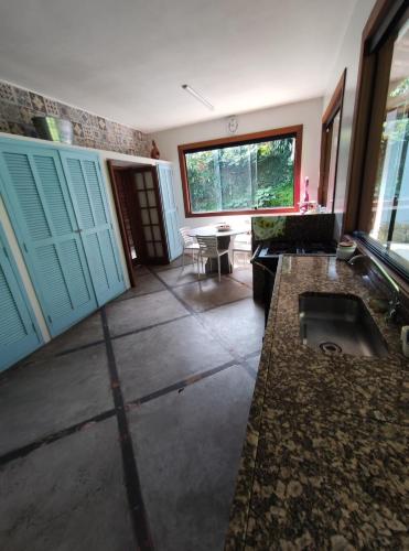 Sitio Em Guapimirim De Frente A Cachoeira Do Escorrega — Petropolis