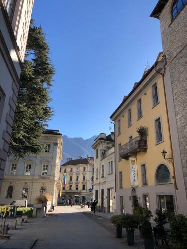 Palazzo 7 Centro Storico NO Pet Friendly Apartment — 4-Star Luxury Hotel in Domodossola, Italy