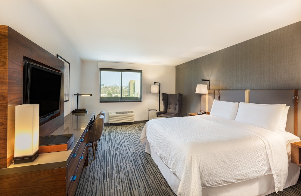 Four Points by Sheraton Los Angeles Westside - photo 7