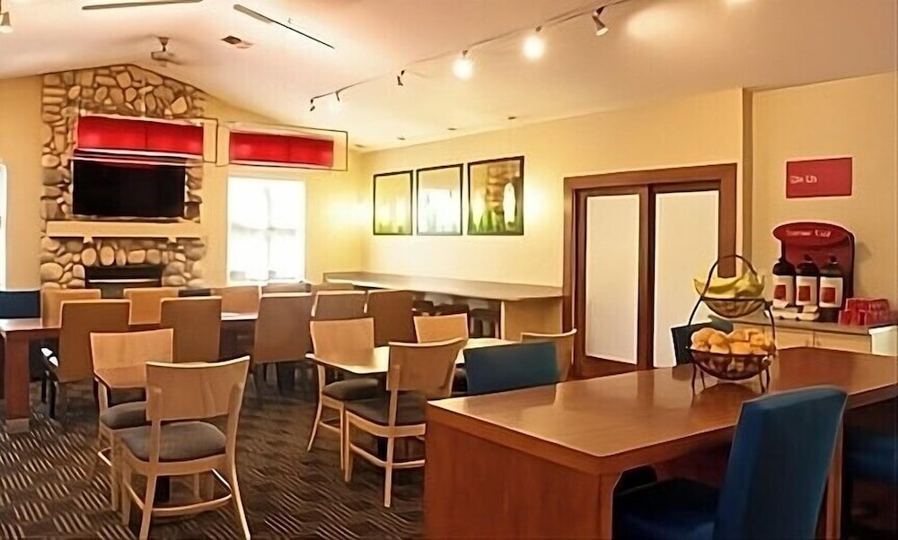 TownePlace Suites by Marriott Seattle Everett Mukilteo - photo 18