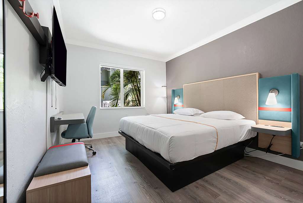 Atrium Hotel Trademark Collection by Wyndham - photo 7