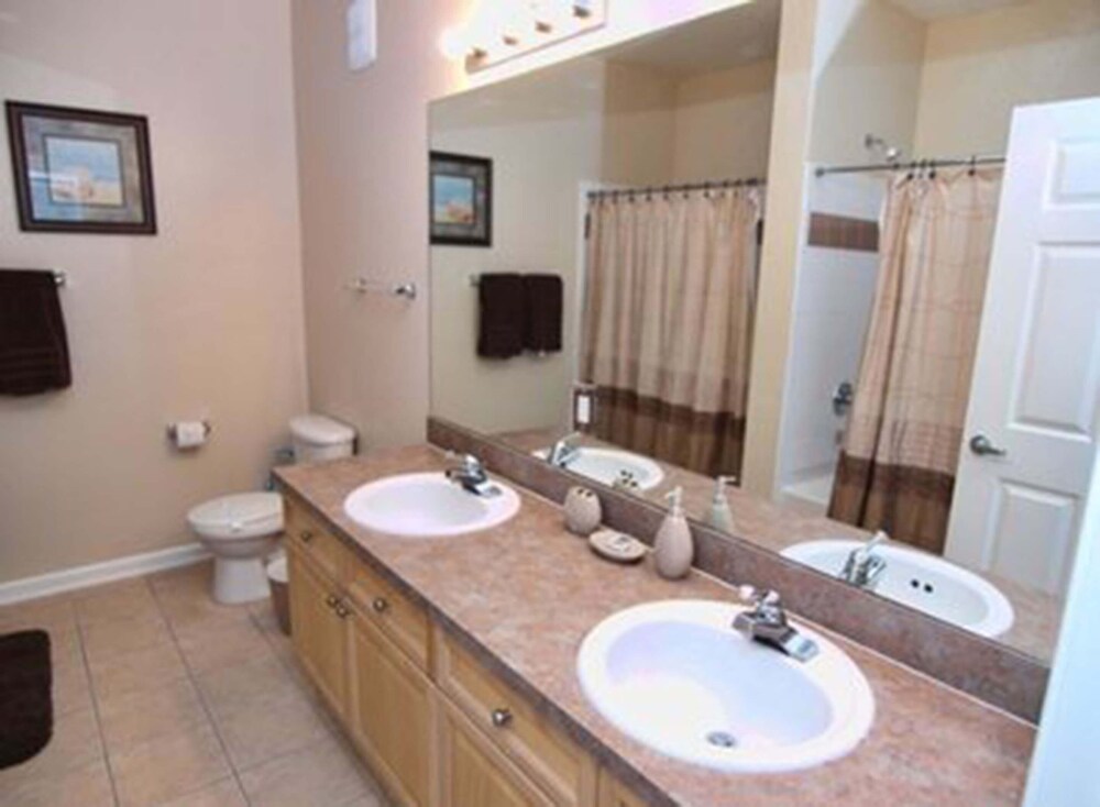 Luxury Poolview Penthouse - photo 13