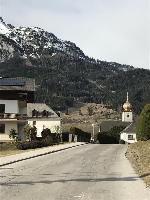 Hotel Loy - carbon neutral hotel in Groebming