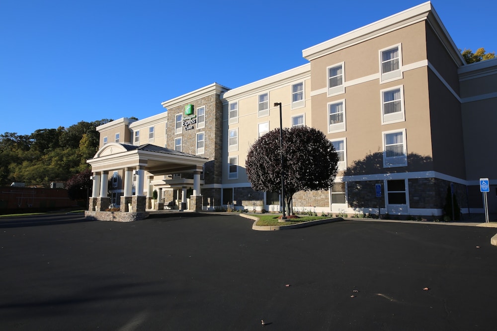 Holiday Inn Express Hotel & Suites Danbury I 84 by IHG - photo 56