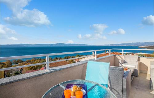 Cozy Apartment In Njivice — 4-Star Luxury Hotel in Njivice, Croatia