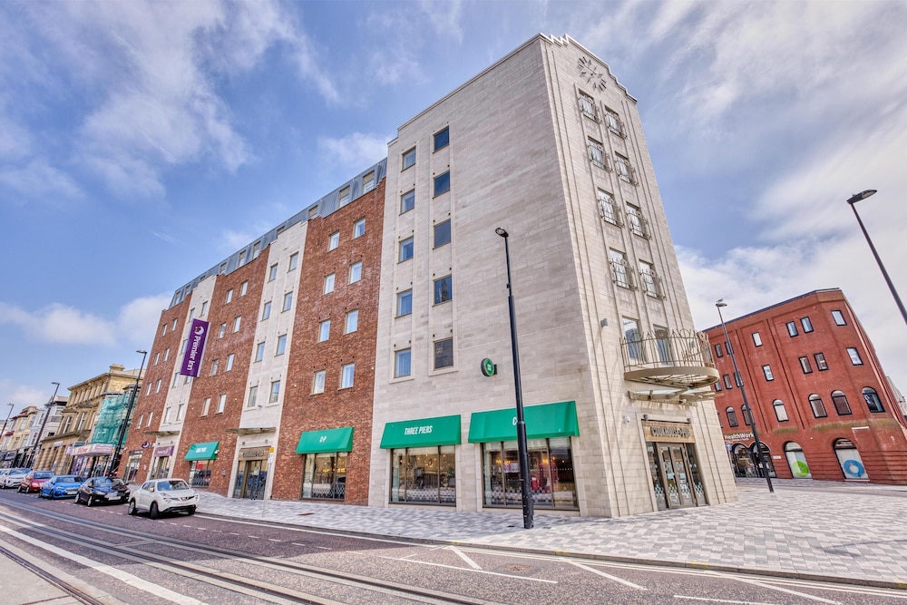 Premier Inn Blackpool - carbon neutral hotel in Blackpool