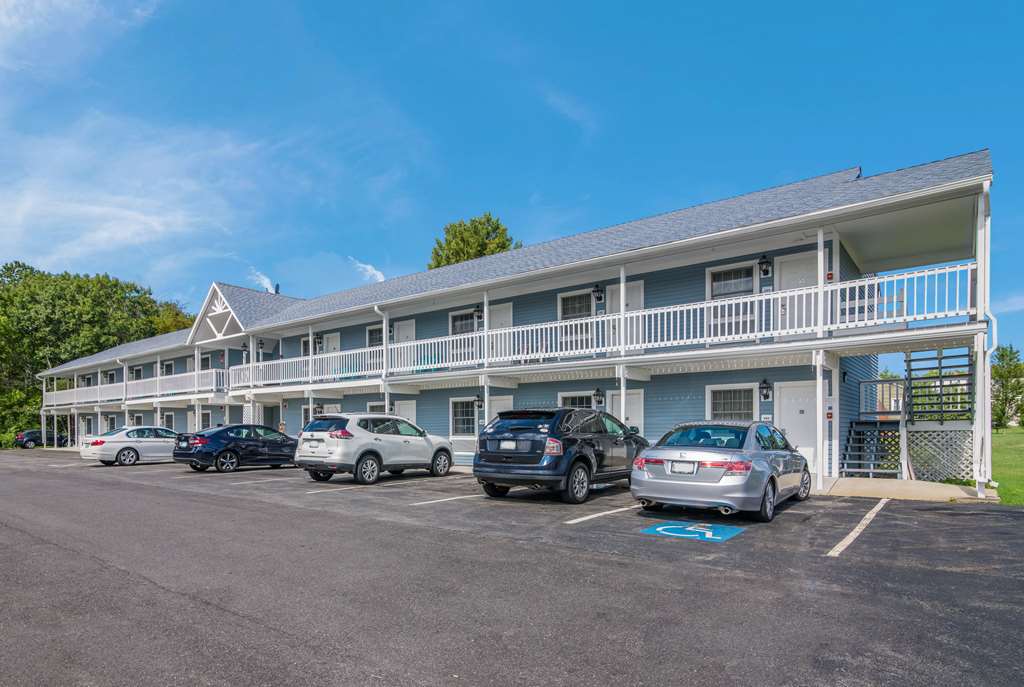 Americas Best Value Inn Scarborough Portland - photo 9