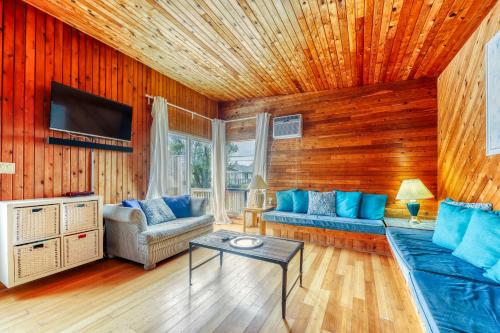 10 Cayuga in Belmar, United States