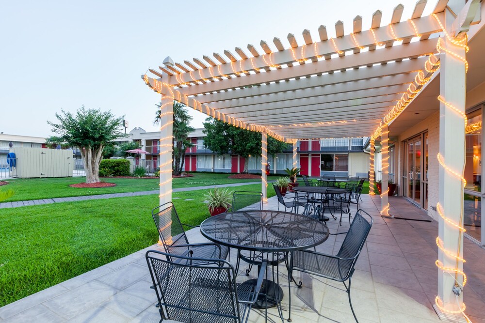 Ramada By Wyndham New Iberia - photo 33