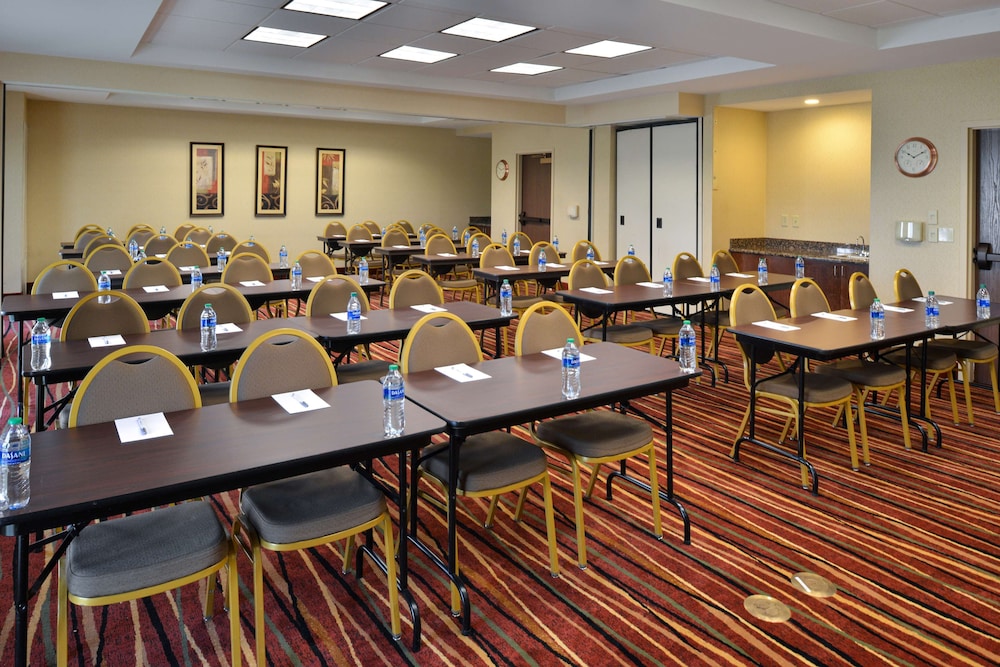 Hampton Inn Wytheville - photo 60