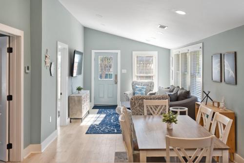 222 W Ashley Sea Breeze Minutes to the Ocean and Downtown Folly Beach - photo 5