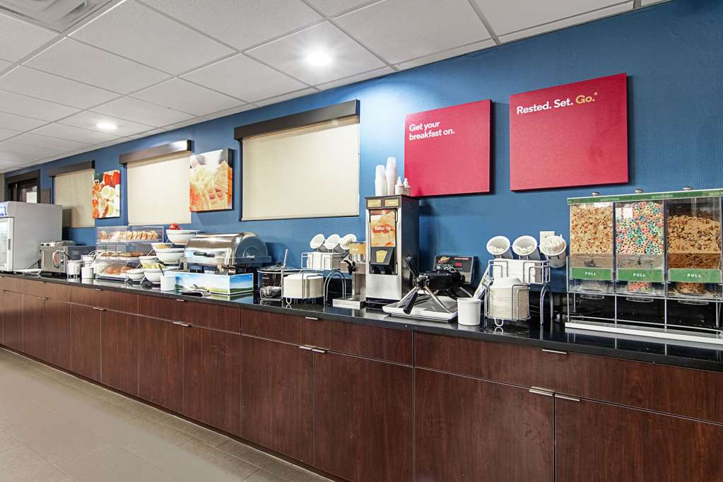 Comfort Suites Knoxville Airport - photo 36
