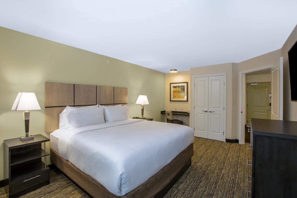 Candlewood Suites Bellevue an IHG Hotel - photo 3