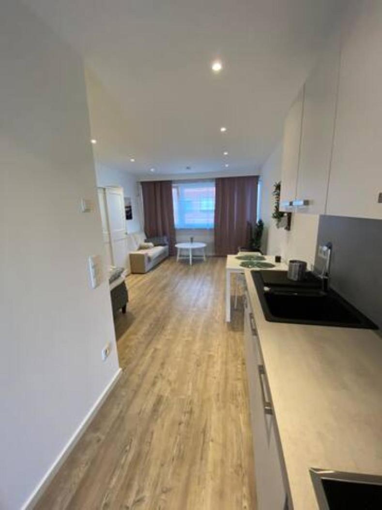BG Living & Hosting Stylish Luxury Apartments in the City Center Parking WiFi & Washing Machine — 4-Star Luxury Hotel in Trier, Germany