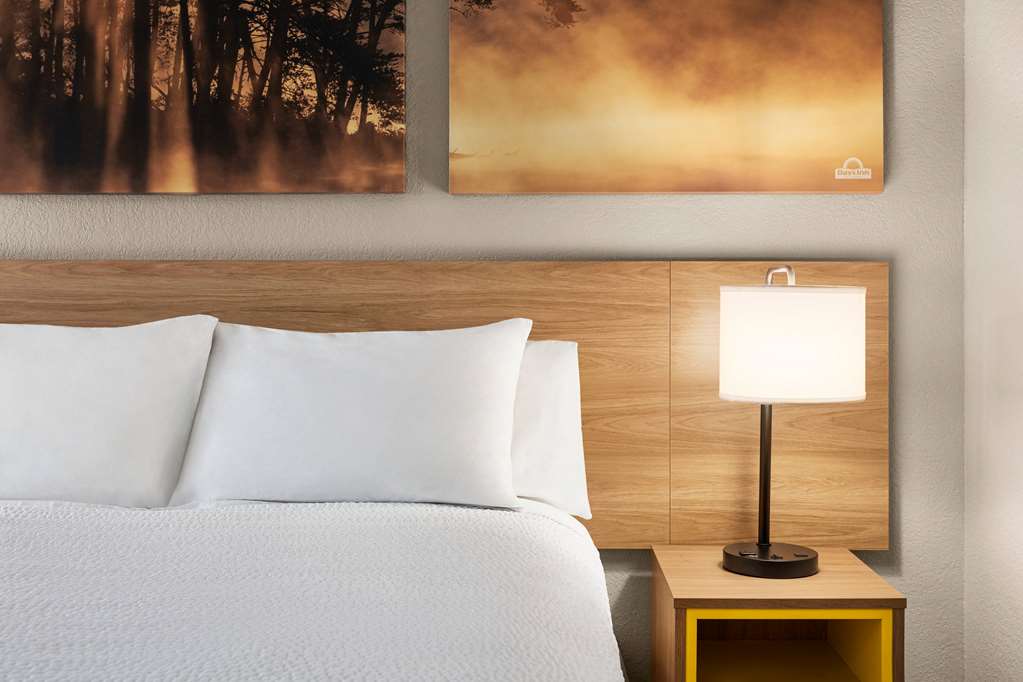 Days Inn by Wyndham Demopolis - photo 10