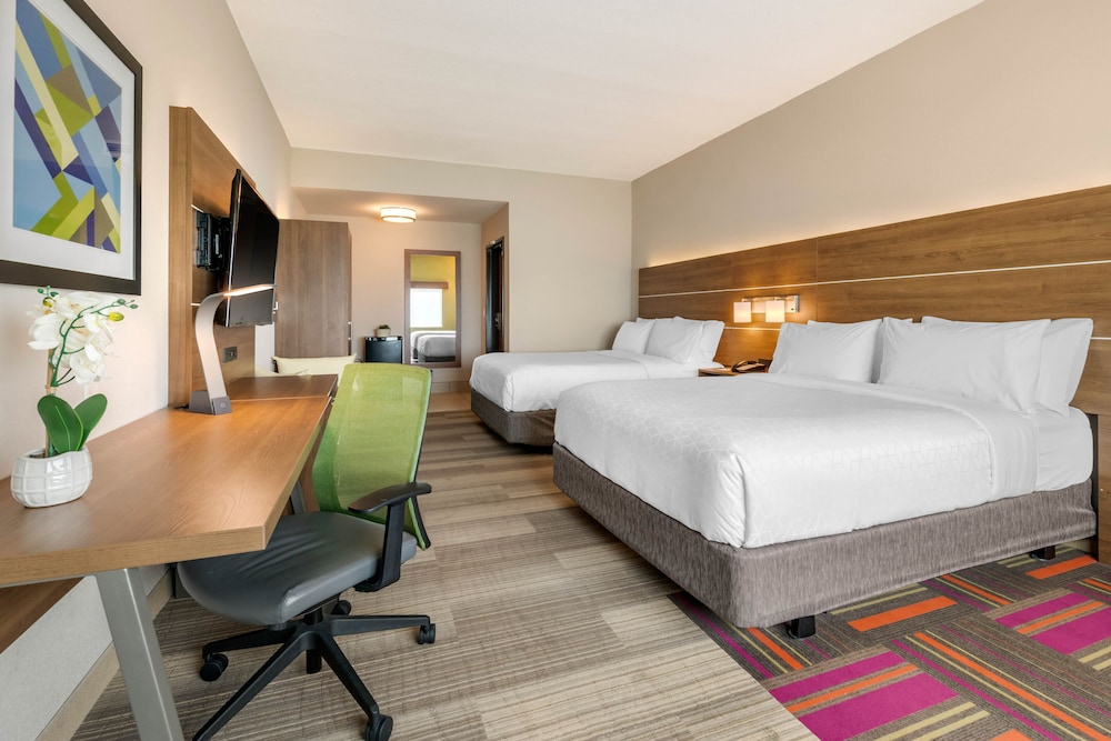Holiday Inn Express & Suites Wildwood The Villages by IHG - photo 15