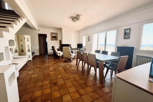 Rare Pearl With Pool And Sea View — Mandelieu La Napoule