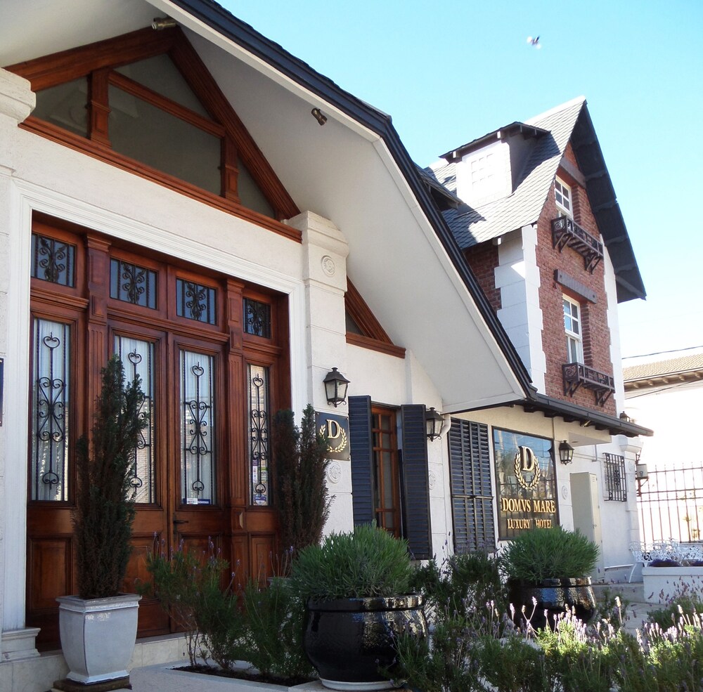 Hotel Boutique Domus Mare — 4-Star Luxury Hotel in Valparaiso, Chile