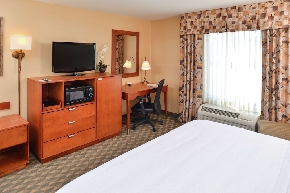 Hampton Inn Harrison - photo 8