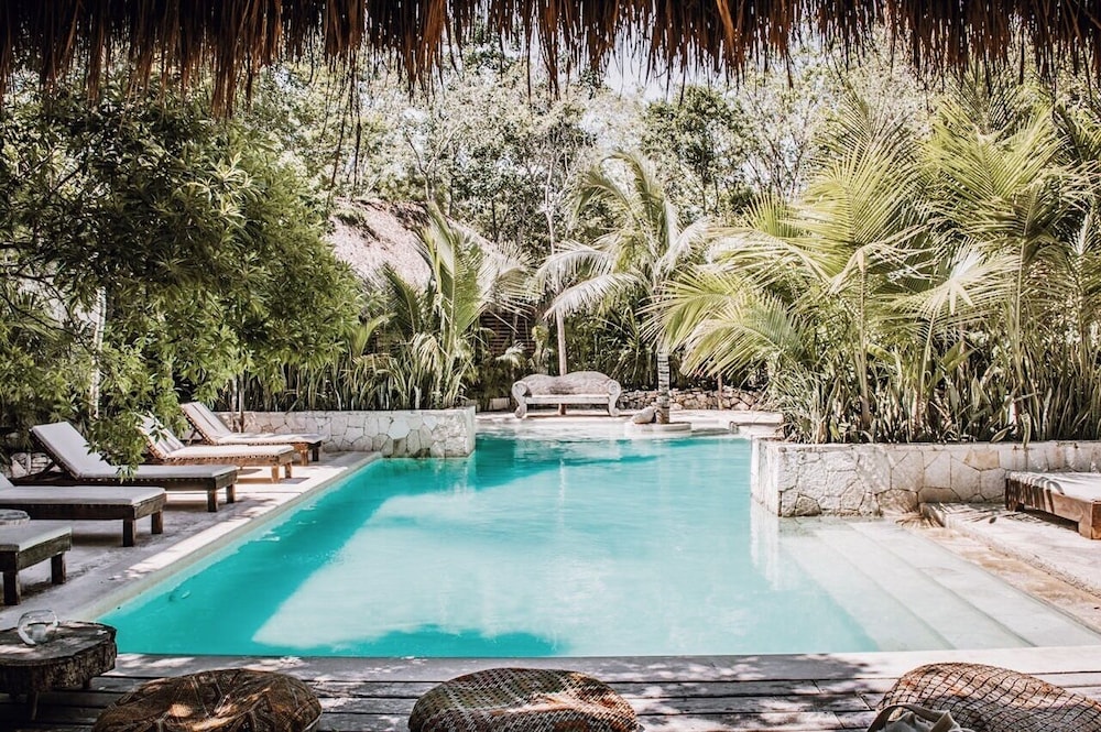 Una Vida - carbon neutral hotel in Tulum