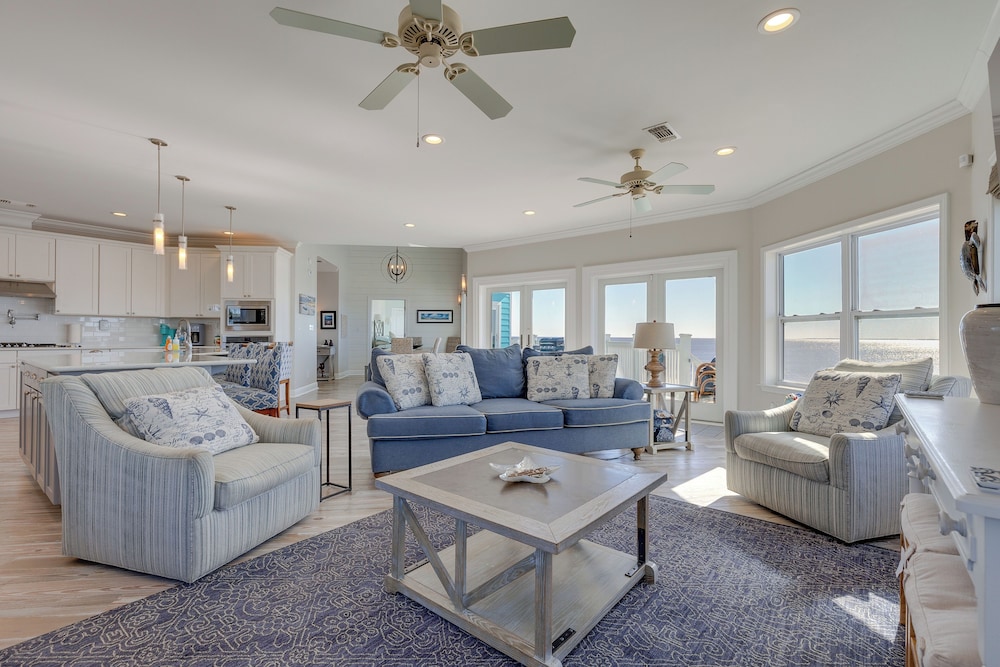 Ocean Springs Magnolia Beach House on Pvt Beach — 4-Star Luxury Hotel in Ocean Springs, United States