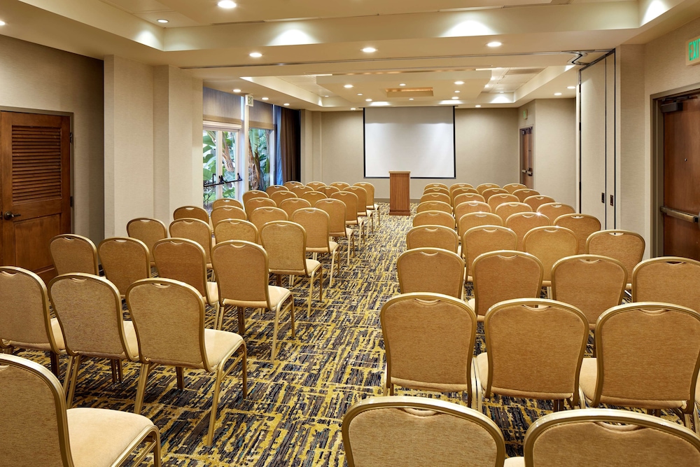 DoubleTree by Hilton LAX El Segundo - photo 42