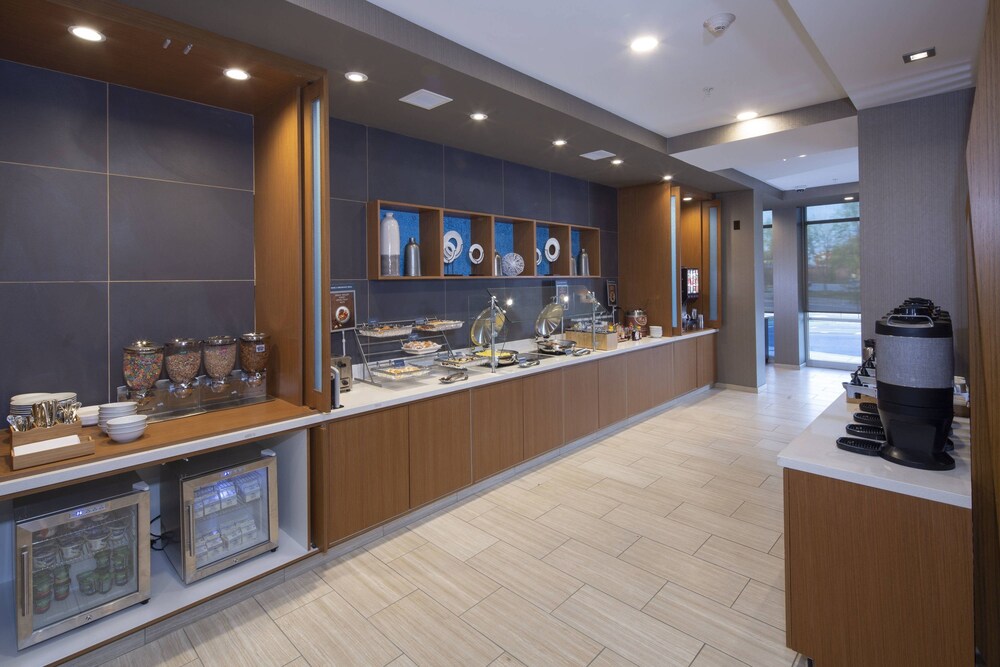 SpringHill Suites by Marriott Newark Downtown - photo 15
