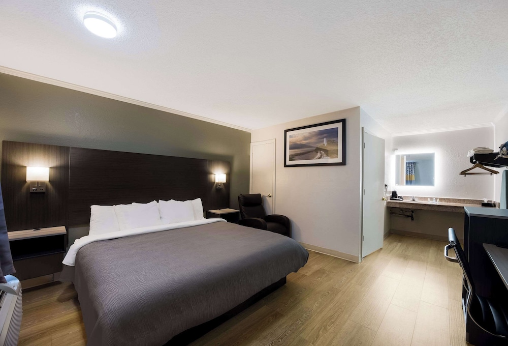 Quality Inn Tallahassee near University - photo 14