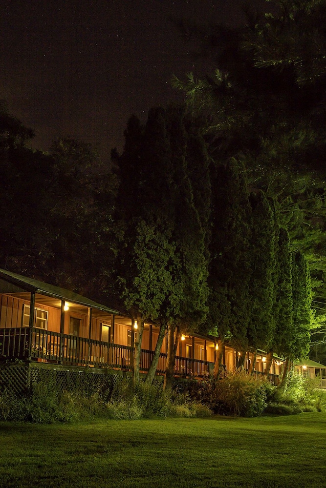 Silver Spruce Resort - photo 16