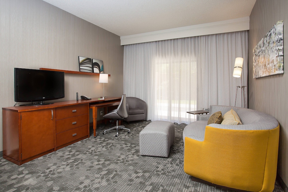 Courtyard by Marriott Boston Westborough - photo 6