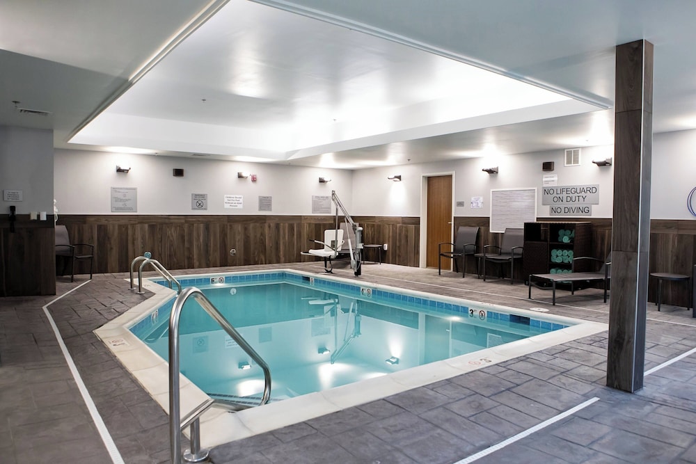 Fairfield Inn & Suites by Marriott Richmond Airport - photo 13