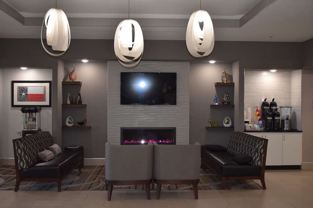 La Quinta Inn & Suites by Wyndham Kyle Austin South - photo 5