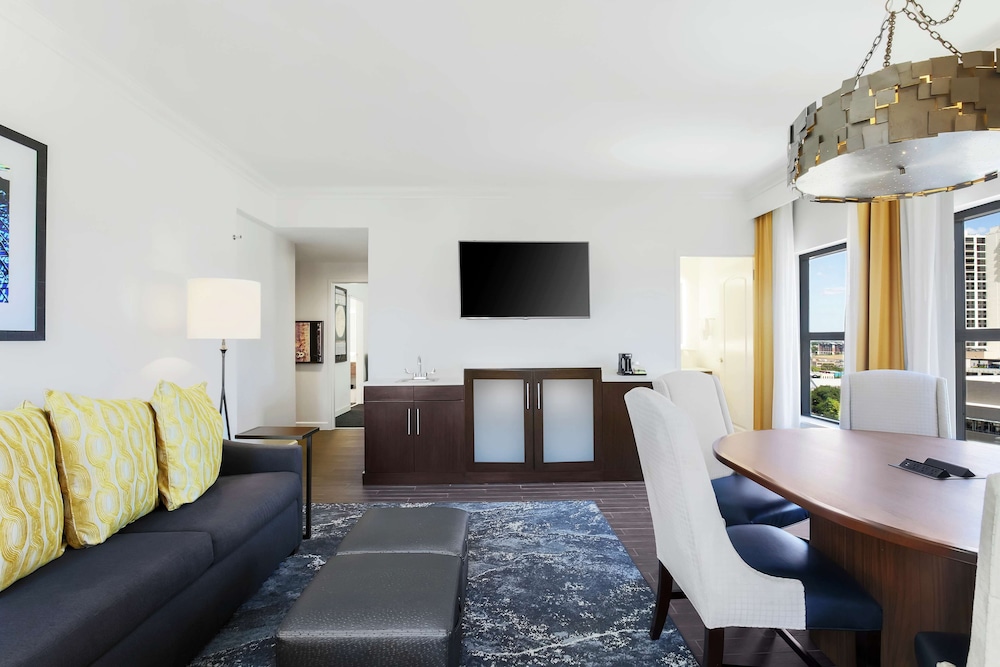 Hampton Inn & Suites Austin Downtown - photo 29