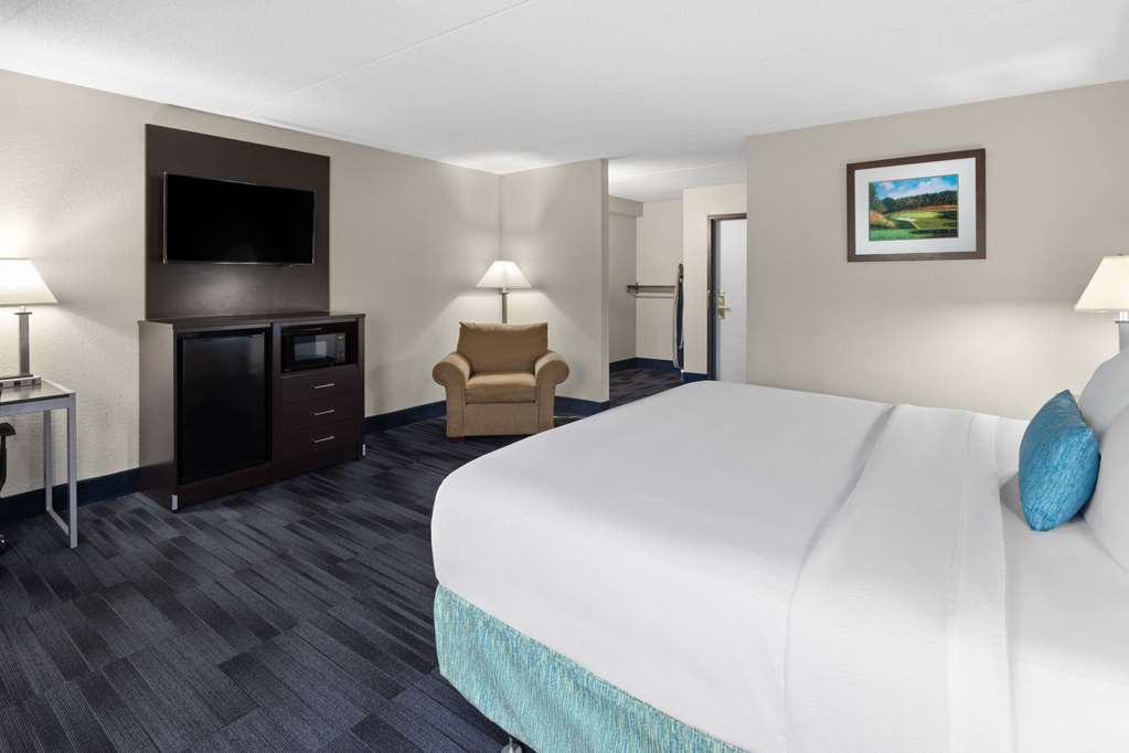 Baymont Inn and Suites by Wyndham Farmington MO - photo 24