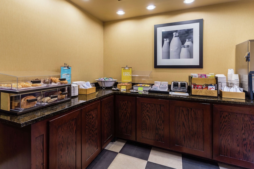 Hampton Inn Somerset - photo 61